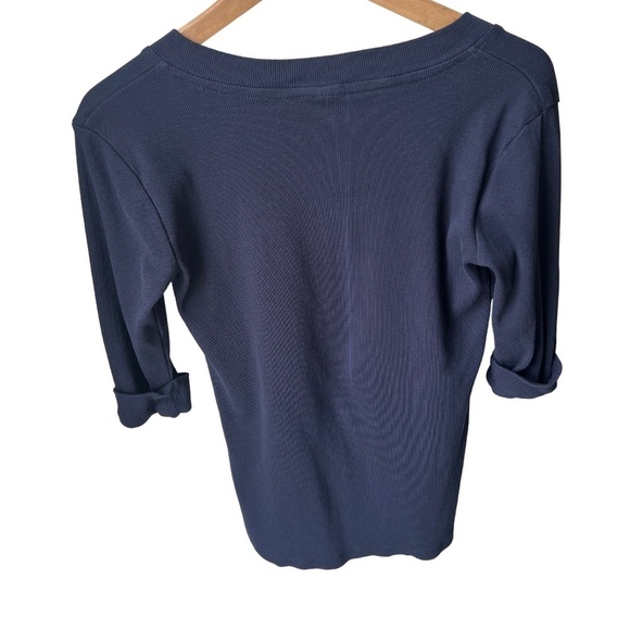 Iuvas size large ribbed v-neck t-shirt - Picture 3 of 4